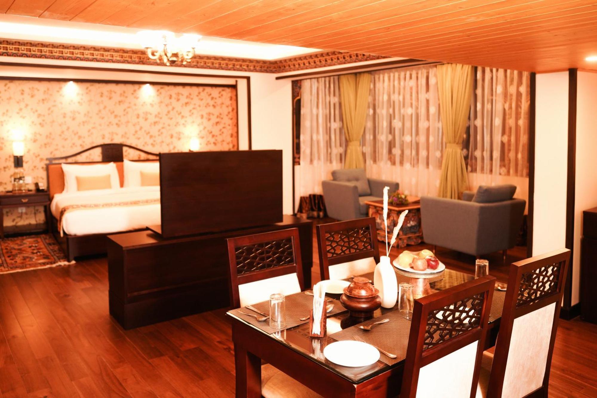 Denzong Regency- Luxury Mountain Retreat Spa & Casino Gangtok Esterno foto